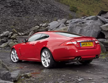 Jaguar XKR Coupe [UK-spec] '2009–11