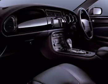 Interior Jaguar XKR Coupe [UK-spec] (X100) '2004–05