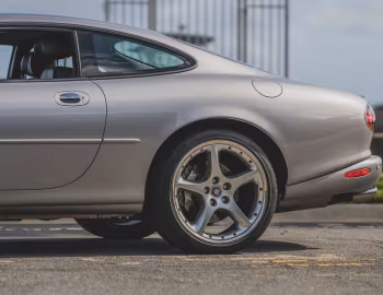 2000–01 Jaguar XKR Silverstone Coupe [North America] (X100)