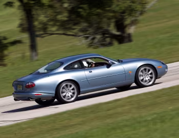 2004 Jaguar XKR Coupe [North America] '2003–04