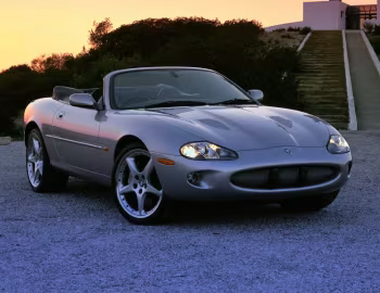 Jaguar XKR Silverstone Convertible [UK-spec] '04.2000–01
