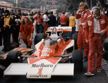Teddy Mayer, McLaren M23D Ford, James Hunt