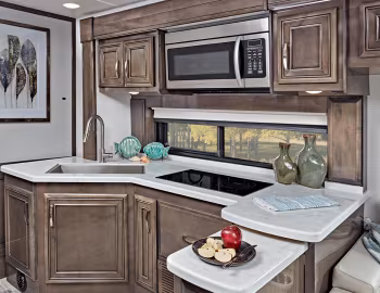 Интерьер 2020–23 Jayco Embark