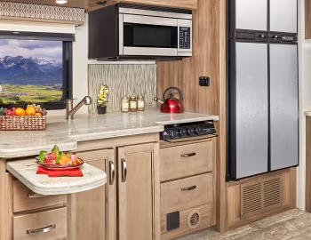 Интерьер 2018–20 Jayco Precept 33U '2017–20