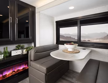 Интерьер 2019–н.в. Jayco Precept 34G '2018–н.в.