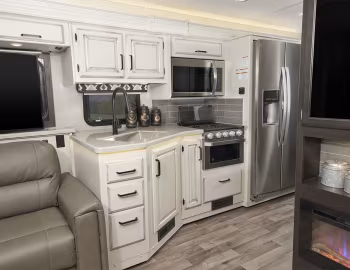 Интерьер 2019–н.в. Jayco Precept 34G '2018–н.в.