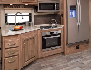 Интерьер 2019–н.в. Jayco Precept Prestige 36U '2018–н.в.