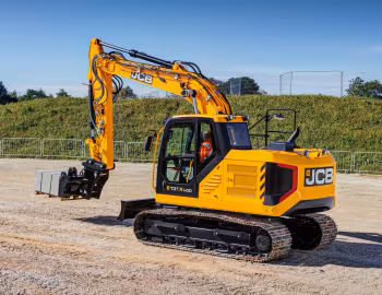 JCB 131X LCD '2019–pr.