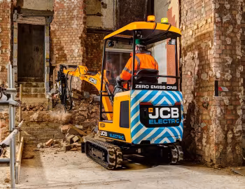 JCB 19C-1E '11.2018–07.2019