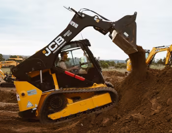 JCB 300T '2011–pr.
