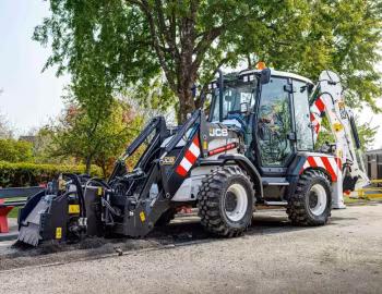JCB 3CX Compact Road Master '06.2019–pr.