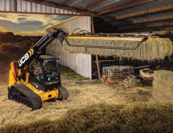 JCB 3TS-8T '2017–pr.