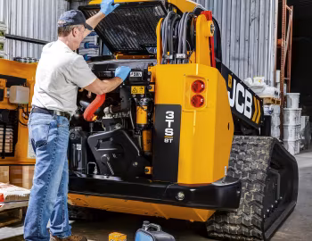 Sous la capuche JCB 3TS-8T '2017–pr.