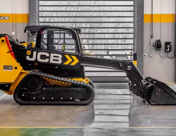 JCB 3TS-8T '2017–pr.