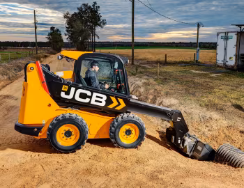 JCB 3TS-8W '2017–pr.