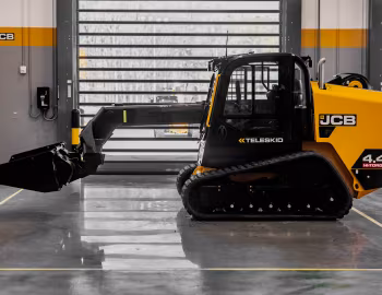 JCB 4TS-8T '2025–pr.