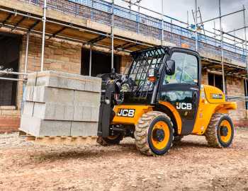JCB 520-40 '2010–17