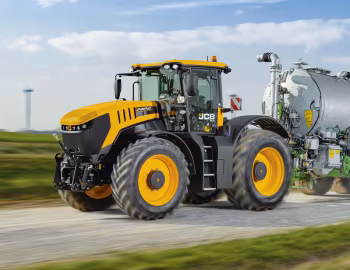 JCB Fastrac 8330 '10.2016–22