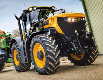 JCB Fastrac 8330 '10.2016–22