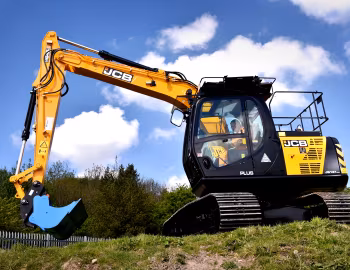 JCB JS131LC '2016–pr.