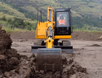 JCB 81 '2014–pr.
