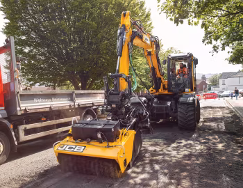 JCB Pothole Pro '2021–pr.
