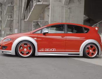 Je Design SEAT León Wide body kit '2008–12