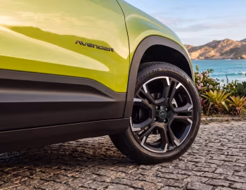 2027 Jeep Avenger Limited [Latam] (516) '2026