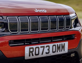 Jeep Avenger [UK-spec] (516) '2023–pr.