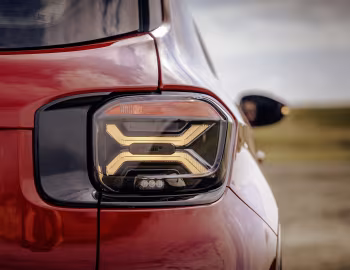 Jeep Avenger [UK-spec] (516) '2023–pr.