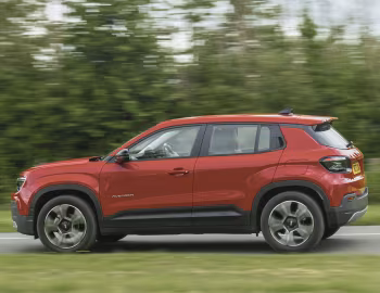 Jeep Avenger [UK-spec] (516) '2023–pr.