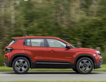 Jeep Avenger [UK-spec] (516) '2023–pr.