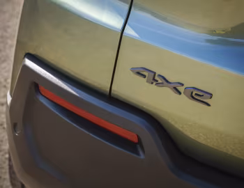 Jeep Avenger 4xe 85th Anniversary [EU-spec] (516) '2026