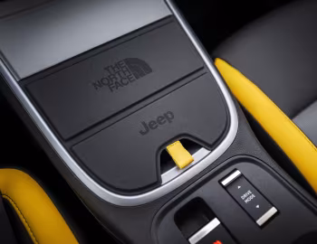 Jeep Avenger 4xe The North Face Edition [EU-spec] (516) '03.2025–pr.