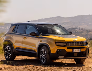 Jeep Avenger BEV Moparized [EU-spec] (516) '2023–pr.