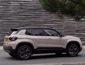 Jeep Avenger e-Hybrid [UK-spec] (516) '2024–26