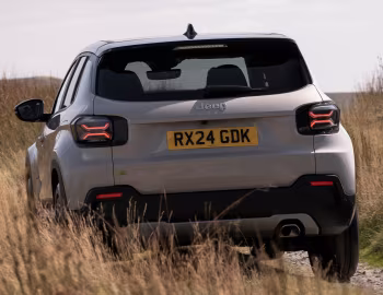 Jeep Avenger e-Hybrid [UK-spec] (516) '2024–26