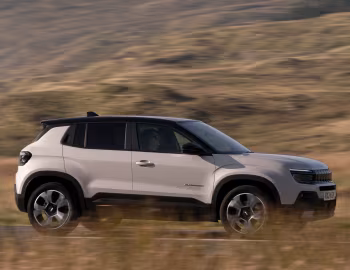 Jeep Avenger e-Hybrid [UK-spec] (516) '2024–26