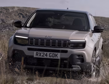 Jeep Avenger e-Hybrid [UK-spec] (516) '2024–26