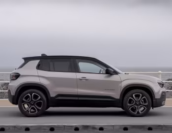 Jeep Avenger e-Hybrid [UK-spec] (516) '2024–26