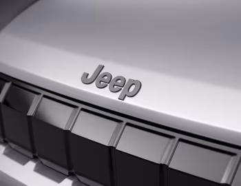 Logotipo 2027 Jeep Avenger Longitude [Latam] (516) '2026