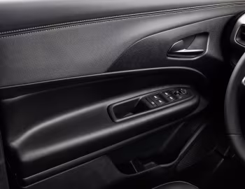 Interior 2027 Jeep Avenger Longitude [Latam] (516) '2026