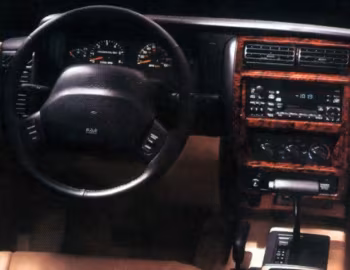 Painel frontal Jeep Cherokee (XJ) '1997–2001