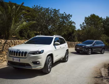 2019–23 Jeep Cherokee (KL) '2018–23