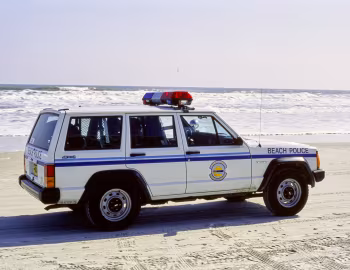 1985–96 Jeep Cherokee Beach Police (XJ)