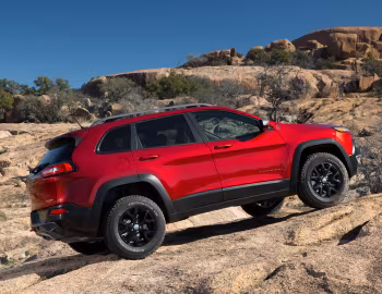 2014–18 Jeep Cherokee Trailhawk [North America] (KL) '2013–18