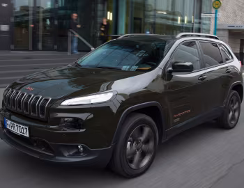 Jeep Cherokee "75th Anniversary" [Worldwide] (KL) '2016