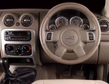 Painel frontal Jeep Cherokee Limited [South Africa] (KJ) '2004–07