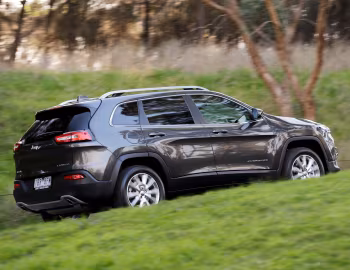 Jeep Cherokee Limited [Australia] (KL) '2014–18