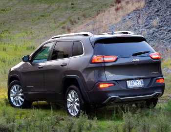 Jeep Cherokee Limited [Australia] (KL) '2014–18